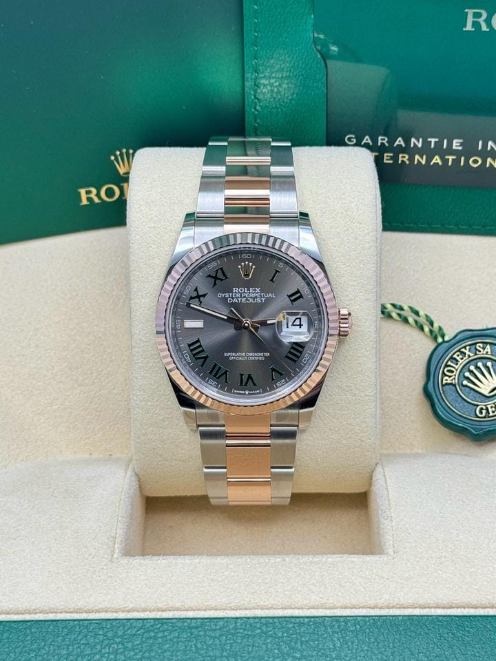 Rolex | Datejust | 126231 | Rose gold | 36 x 44 mm | Gold/Steel | Brown | Automatic