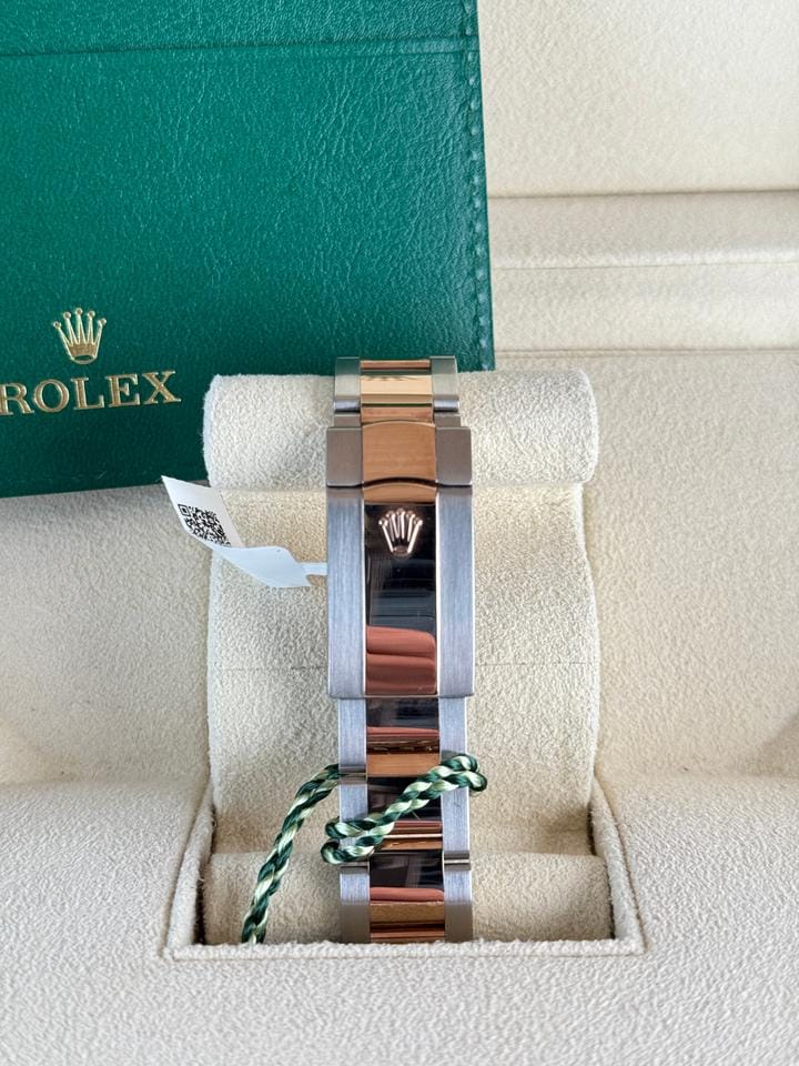 Rolex | Datejust | 126301-0009 | Gold/Steel | 41 mm | Gold/Steel | Silver | Automatic