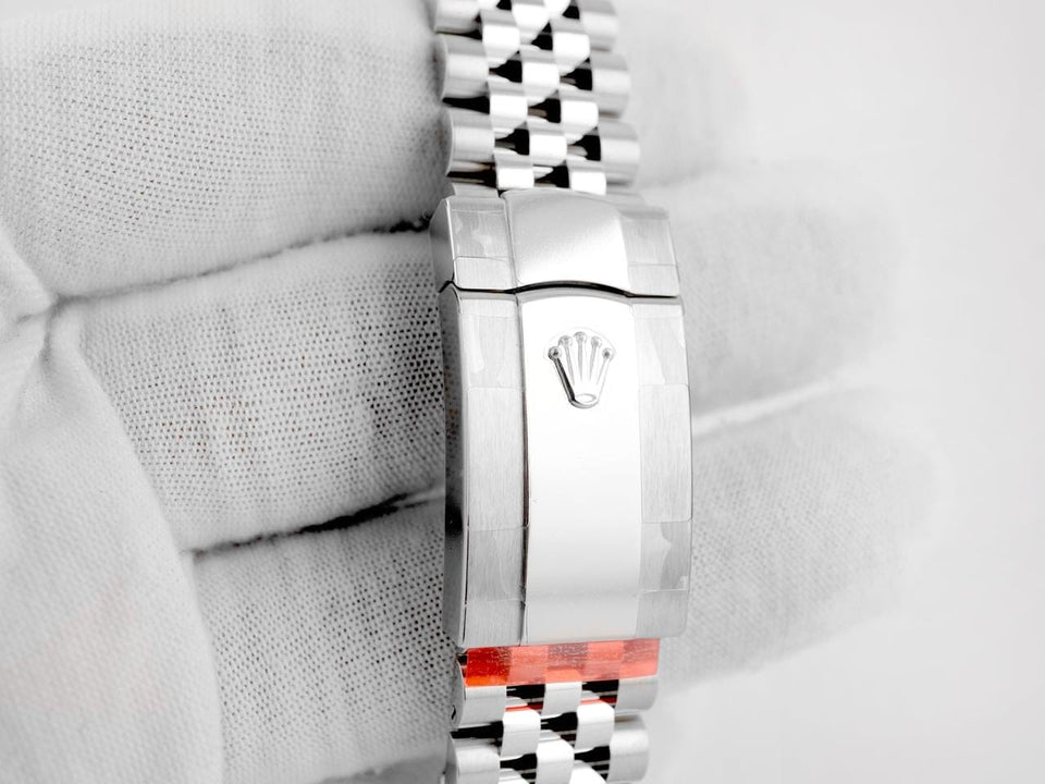 Rolex | Datejust | 126334 | White gold | 41 mm | Steel | Automatic