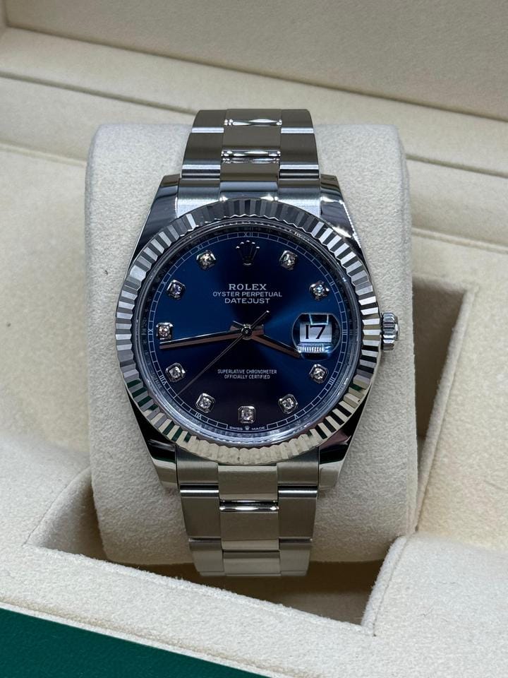 Rolex | Datejust | 126334 | White gold | 41 mm | Steel | Bordeaux | Automatic