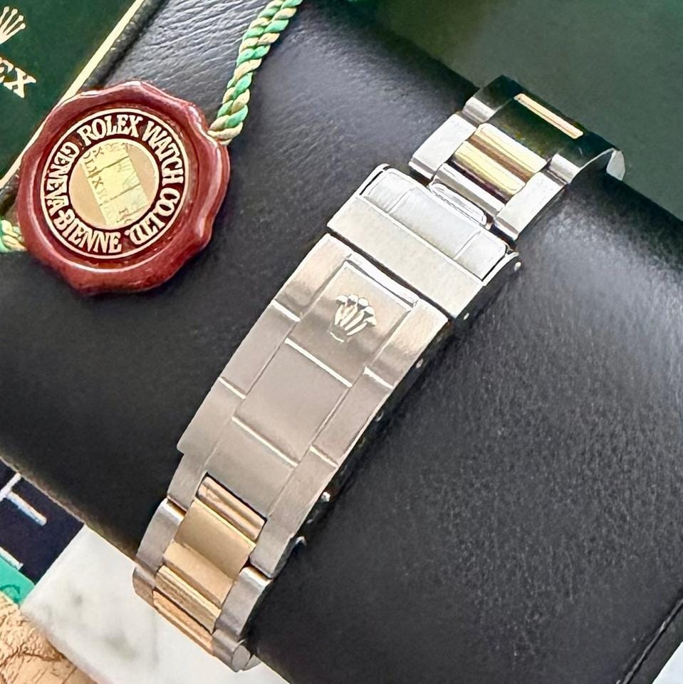 Rolex | Submariner | 16803 | Gold/Steel | 40 mm | Gold/Steel | Blue | Automatic
