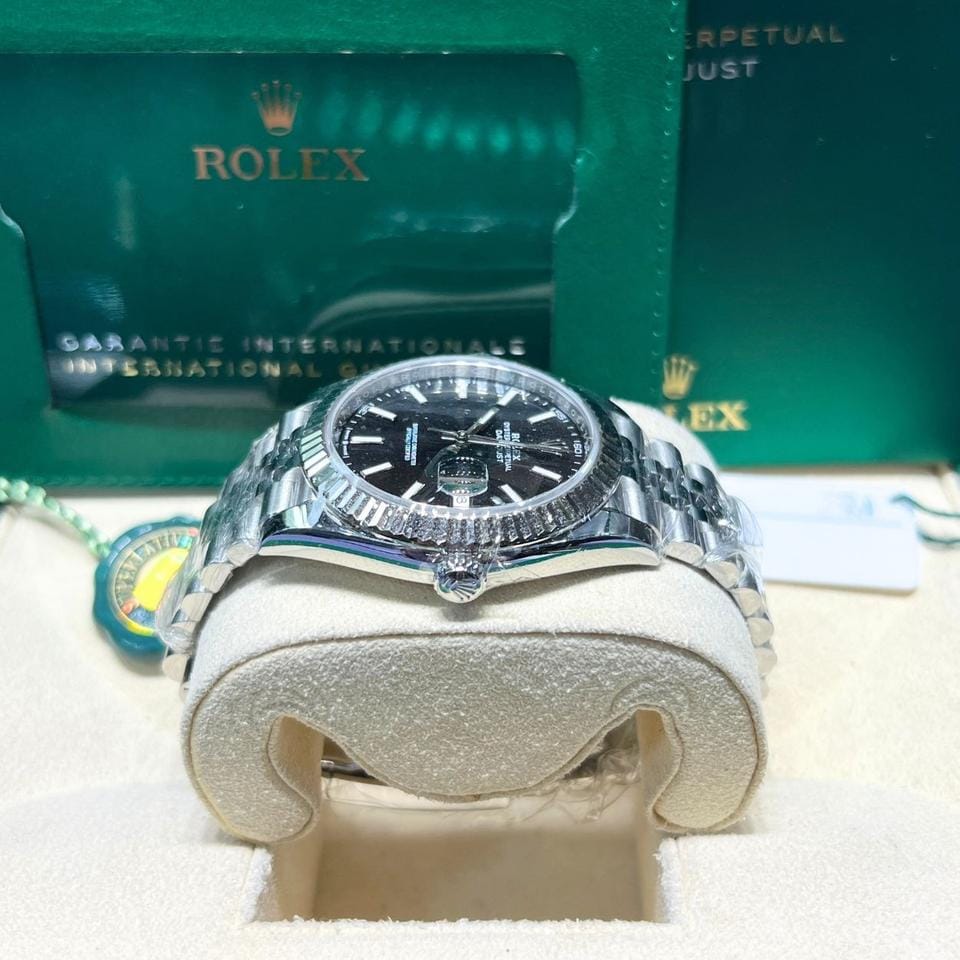 Rolex | Datejust | 126334 Black Stick Dial Jubliee Band | Steel | 41mm mm | Steel | Black | Automatic