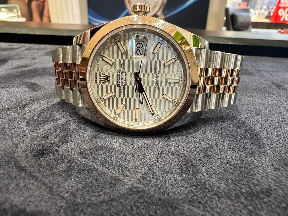 Rolex | Datejust | 126301 | Steel | 41 mm | Gold/Steel | Champagne | Automatic