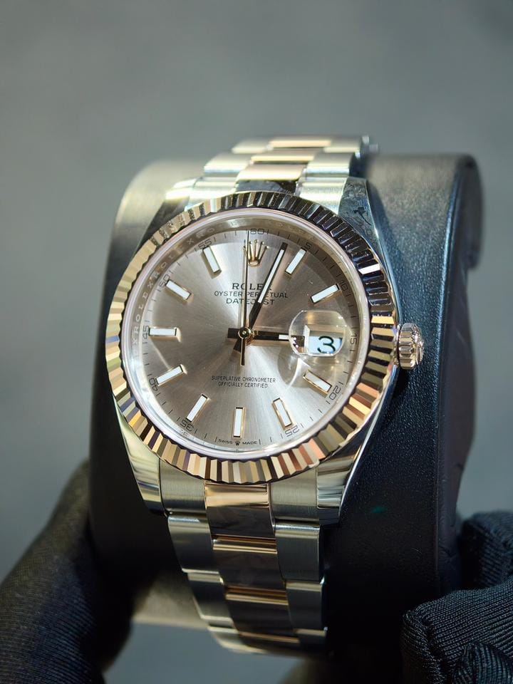 Rolex | Datejust | 126331 | Gold/Steel | 41 mm | Gold/Steel | Silver (solid) | Automatic