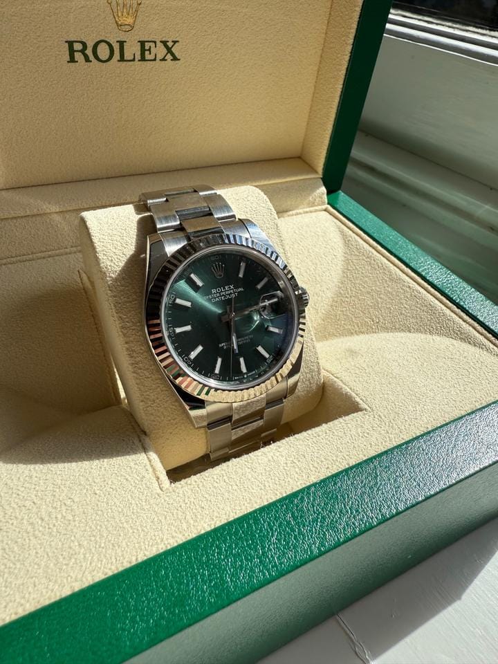 Rolex Datejust126334 Rolex datejust 41mm mint green fluted bezel oyster bracelet
