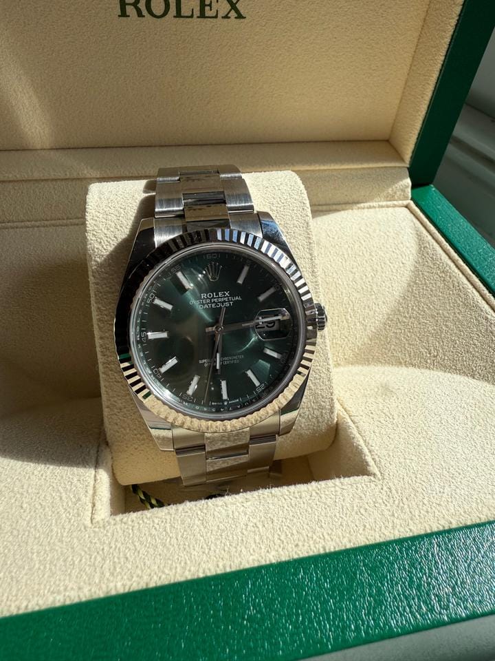 Rolex Datejust126334 Rolex datejust 41mm mint green fluted bezel oyster bracelet