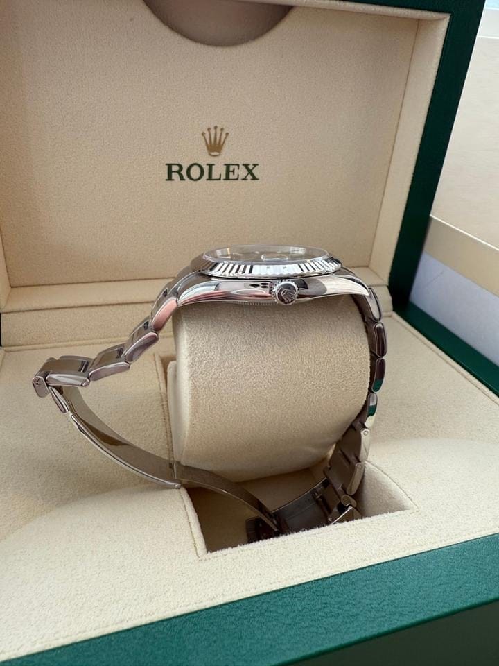 Rolex Datejust126334 Rolex datejust 41mm mint green fluted bezel oyster bracelet
