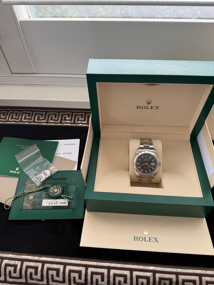 Rolex Datejust126334 Rolex datejust 41mm mint green fluted bezel oyster bracelet