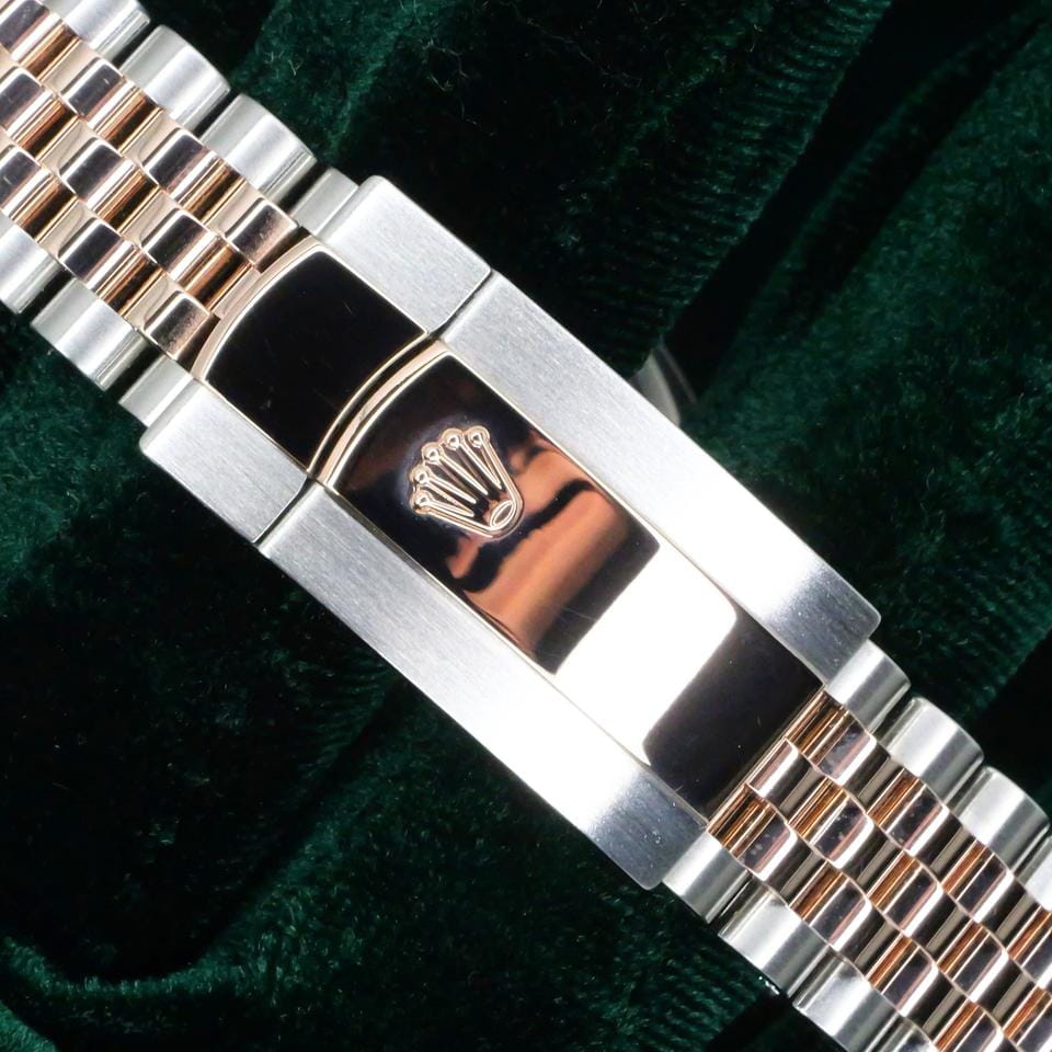 Rolex | Datejust | 126231 | Gold/Steel | 36 x 44 mm | Gold/Steel | Black | Automatic