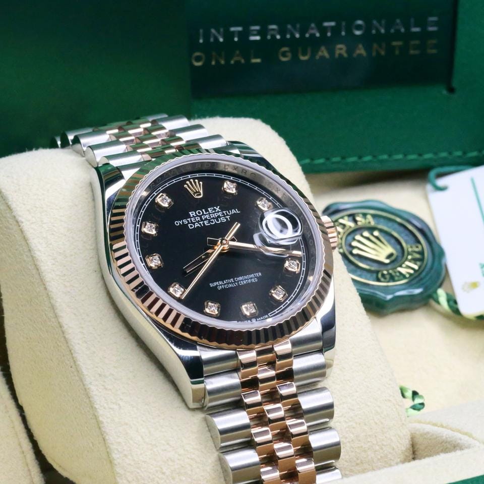 Rolex | Datejust | 126231 | Gold/Steel | 36 x 44 mm | Gold/Steel | Black | Automatic