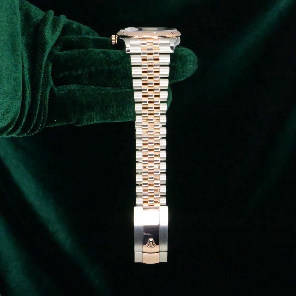 Rolex | Datejust | 126231 | Gold/Steel | 36 x 44 mm | Gold/Steel | Black | Automatic