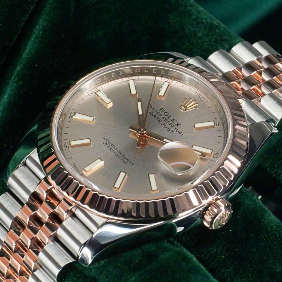 Rolex | Datejust | 126331 | Steel | 41 mm | Gold/Steel | Silver | Automatic