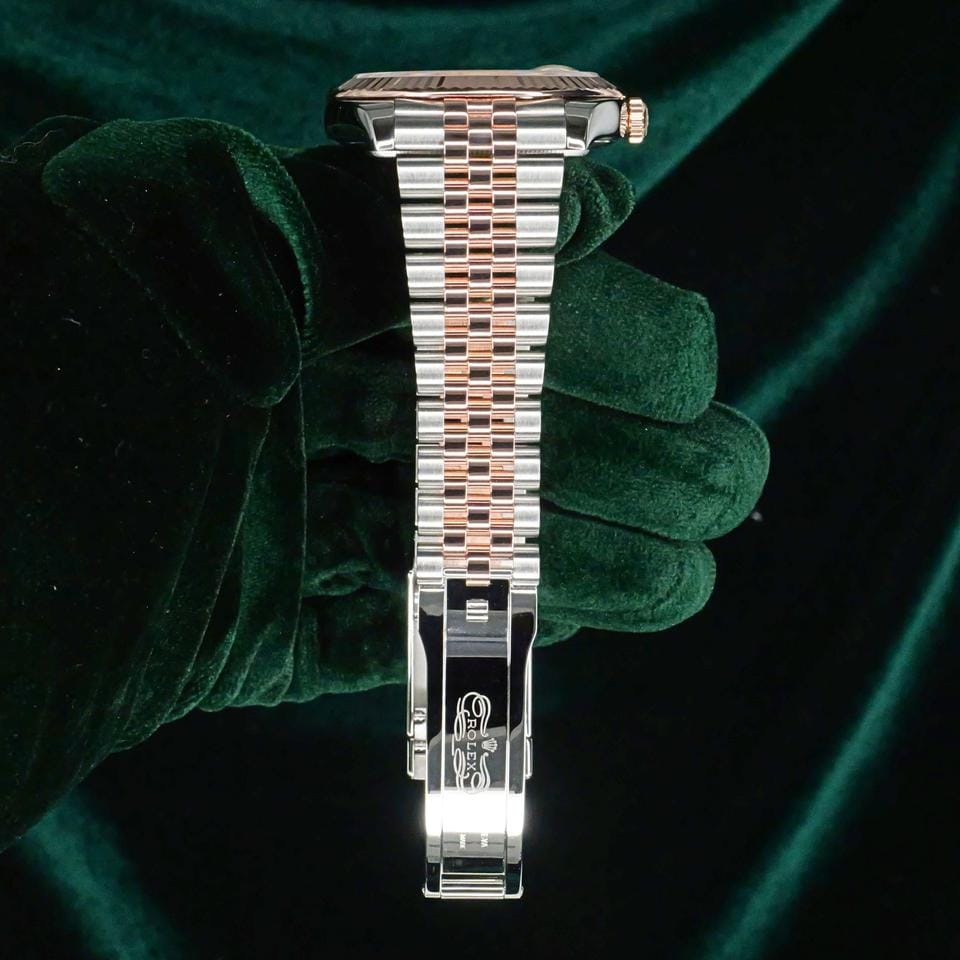 Rolex | Datejust | 126331 | Steel | 41 mm | Gold/Steel | Silver | Automatic