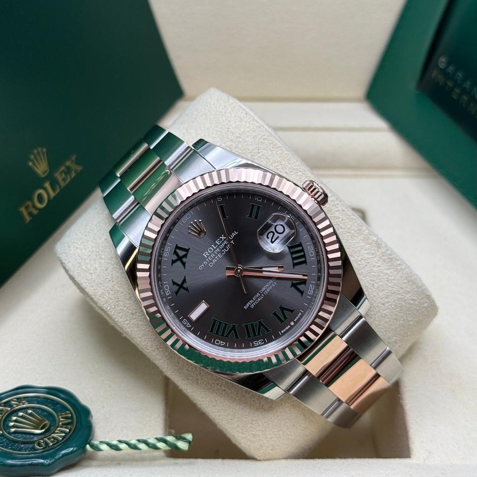 Rolex | Datejust | 126331 | Rose gold | 41 mm | Rose gold | Grey | Automatic
