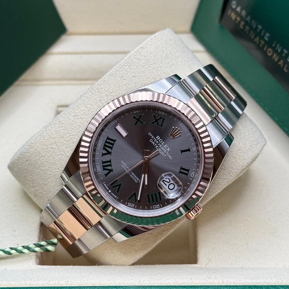 Rolex | Datejust | 126331 | Rose gold | 41 mm | Rose gold | Grey | Automatic