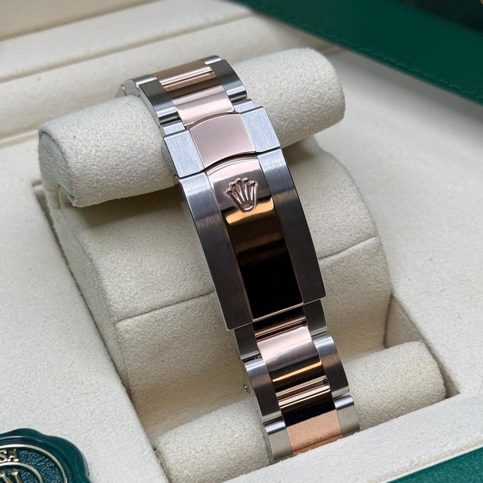 Rolex | Datejust | 126331 | Rose gold | 41 mm | Rose gold | Grey | Automatic