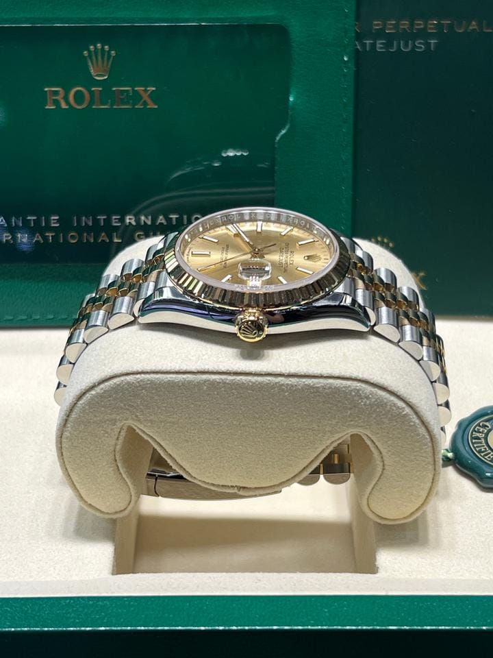 Rolex | Datejust | 126233 | Gold/Steel | 36mm mm | Gold/Steel | Champagne | Automatic
