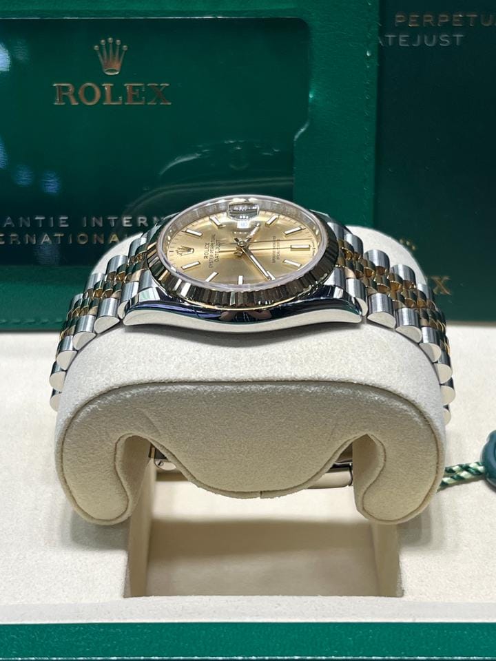 Rolex | Datejust | 126233 | Gold/Steel | 36mm mm | Gold/Steel | Champagne | Automatic