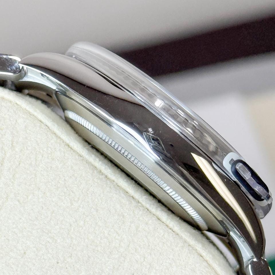 Rolex | Datejust | 126334 | Steel | 41 x 49 mm | Steel | Green | Automatic