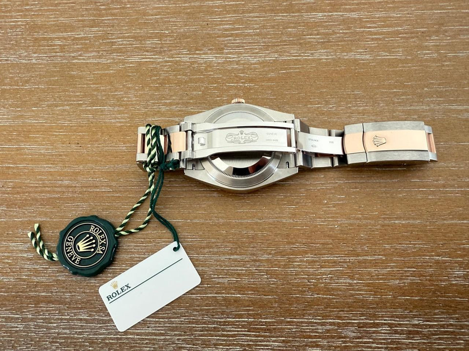 Rolex | Datejust | Rolex Datejust 41 Wimbledon Dial 126301 | Gold/Steel | 41 mm | Gold/Steel | Grey | Automatic