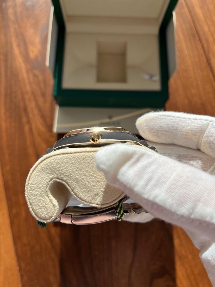 Rolex | Datejust | 126303 | Yellow gold | 41 mm | Gold/Steel | Grey | Automatic