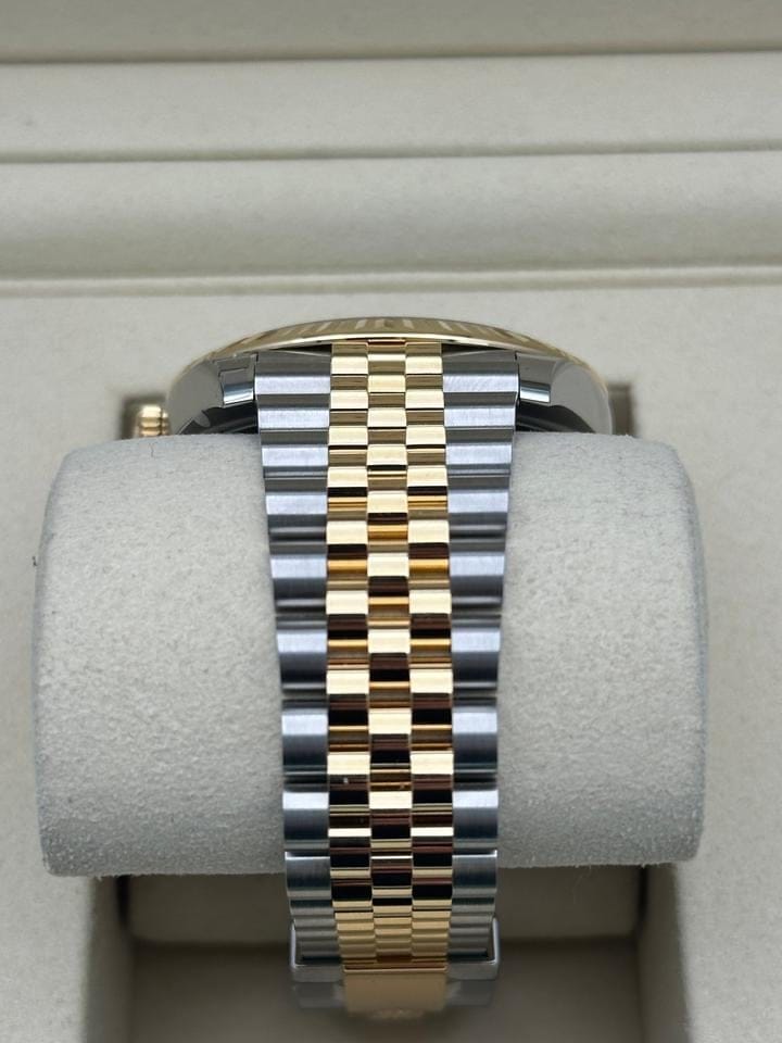 Rolex | Datejust | 126333 | Steel | 36 mm | Steel | Black | Automatic