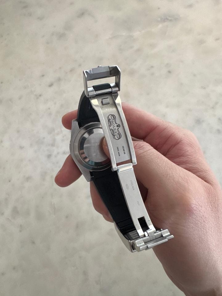 Rolex | Submariner | 16610 | Steel | 40 mm | Rubber | Black | Automatic
