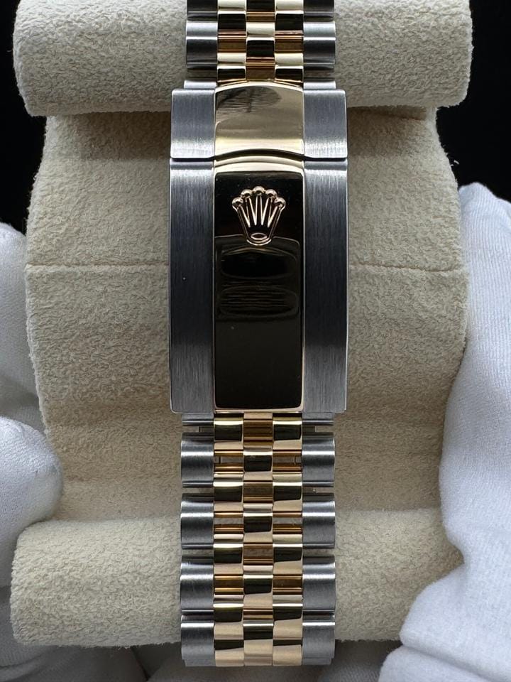 Rolex | Datejust | 126233 | Gold/Steel | 41 mm | Gold/Steel | Black | Automatic