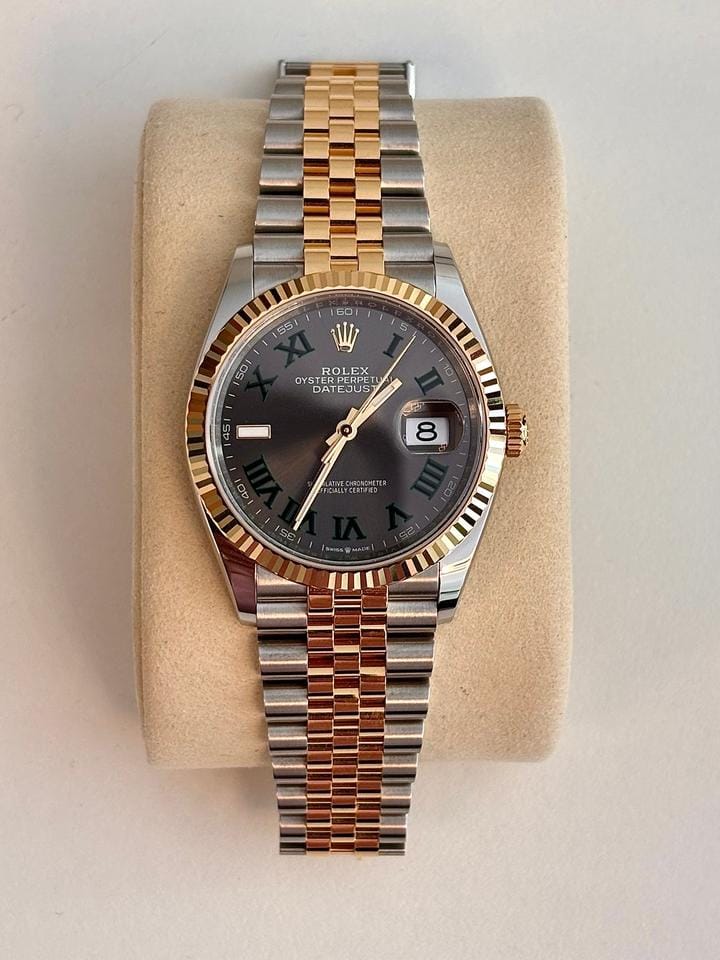 Rolex Datejust Unworn with papers & box