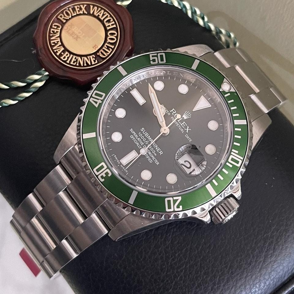 Rolex | Submariner | 16610LV | Steel | 40 mm | Steel | Green | Automatic