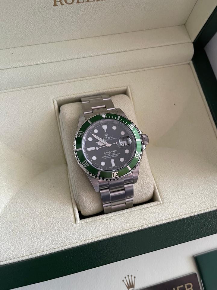 Rolex | Submariner | 16610LV | Steel | 40 mm | Steel | Green | Automatic