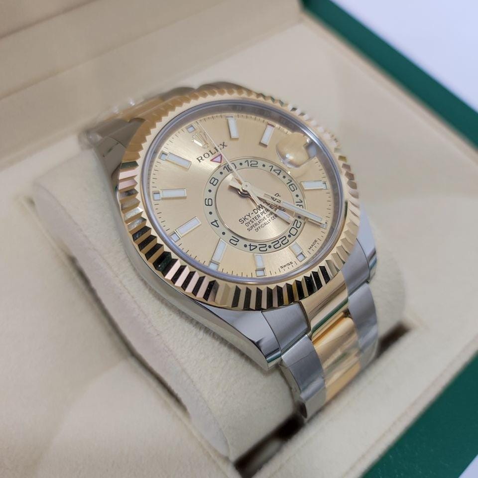 Rolex | Sky-Dweller | M326933-0001  @hksar | Gold/Steel | 42 mm | Gold/Steel | Champagne | Automatic