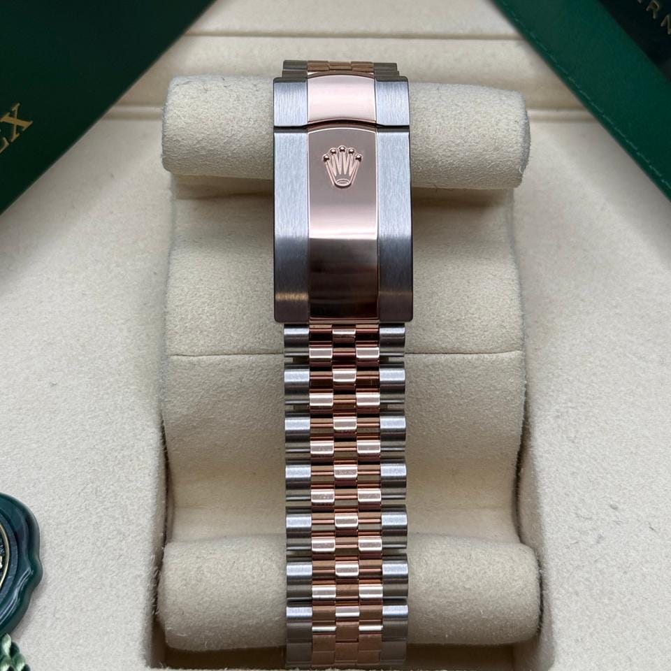 Rolex | Datejust | 126301 | Rose gold | 41 mm | Gold/Steel | Grey | Automatic