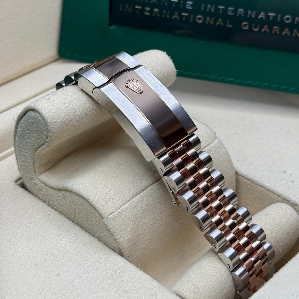 Rolex | Datejust | 126301 | Rose gold | 41 mm | Gold/Steel | Grey | Automatic