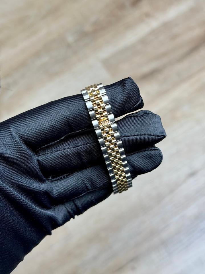 Rolex | Datejust | 279173 | Gold/Steel | 28 mm | Gold/Steel | Silver (solid) | Automatic