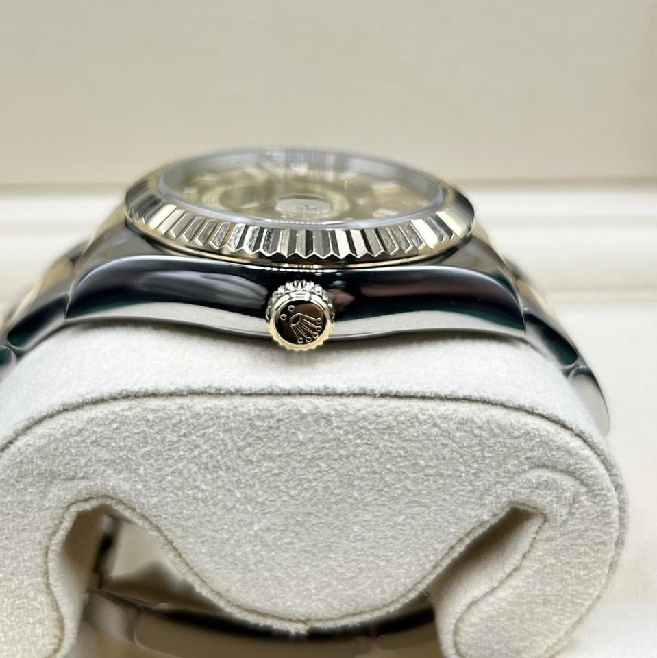Rolex | Sky-Dweller | 326933 | Gold/Steel | 42 mm | Gold/Steel | Gold | Automatic
