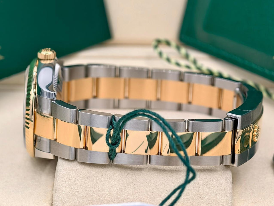 Rolex | Datejust | 278273 | Steel | 31 x 37 mm | Gold/Steel | Mother of pearl | Automatic