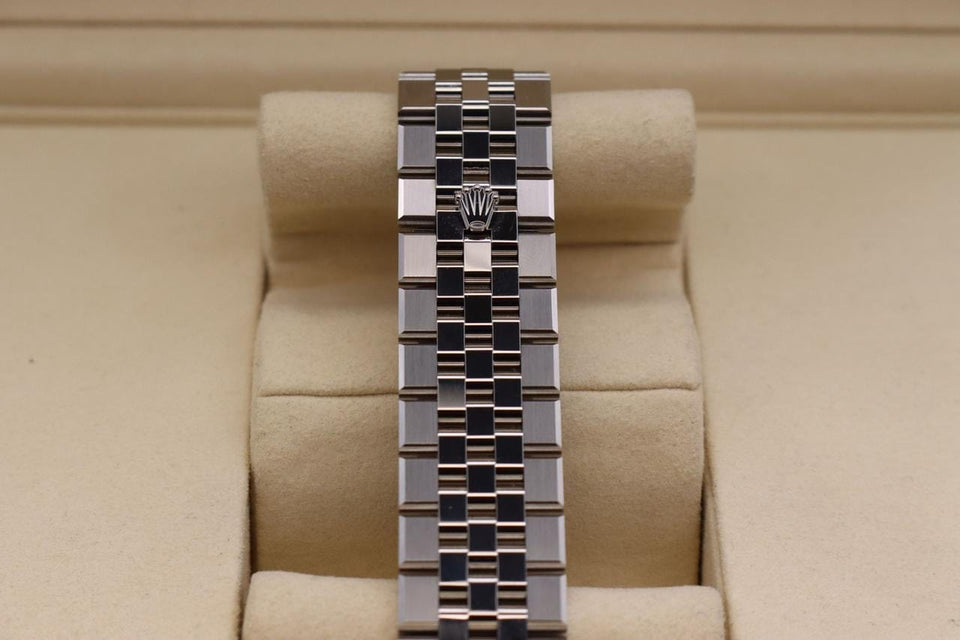 Rolex | Land-Dweller | 127234-0001 | Gold/Steel | 36 mm | White