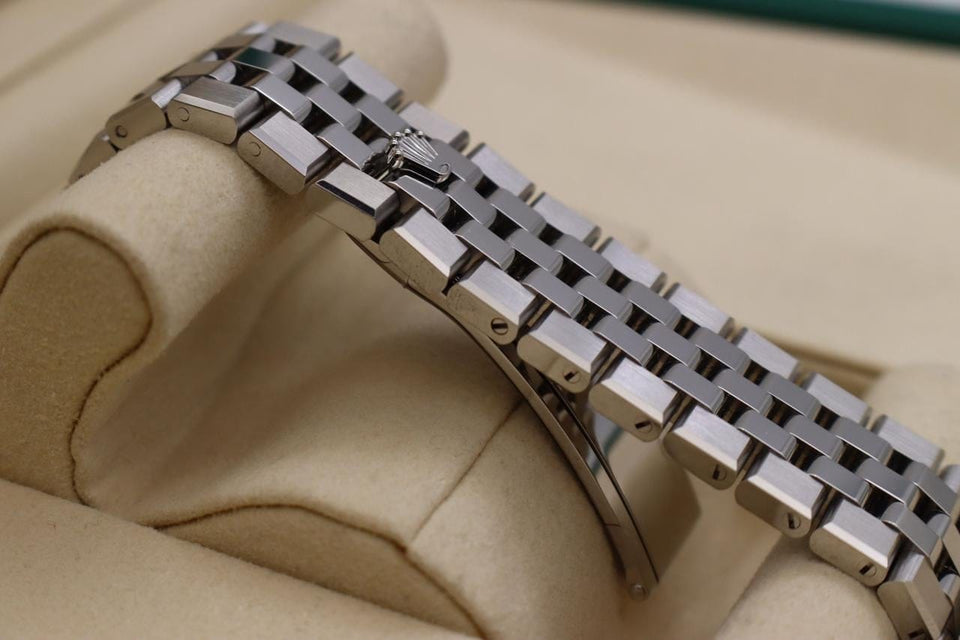Rolex | Land-Dweller | 127234-0001 | Gold/Steel | 36 mm | White