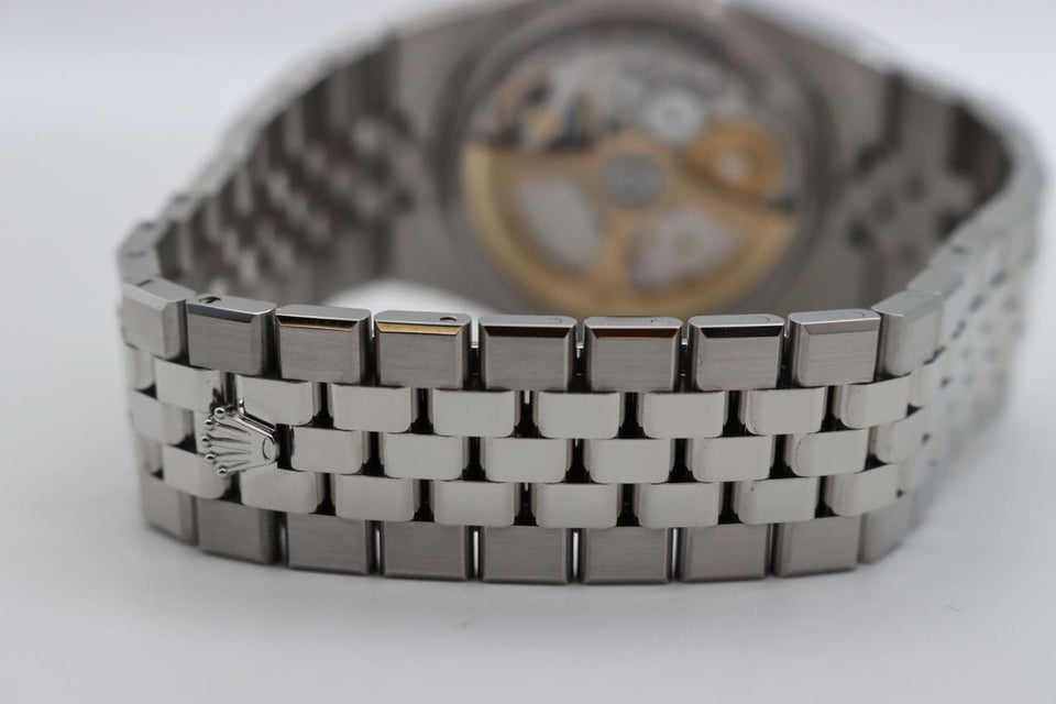Rolex | Land-Dweller | 127234-0001 | Gold/Steel | 36 mm | White