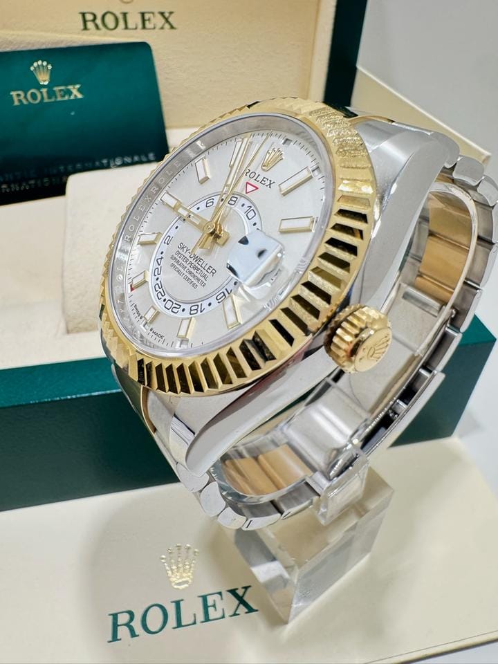 Rolex | Sky-Dweller | 336933 | Gold/Steel | 42 mm | Gold/Steel | White | Automatic