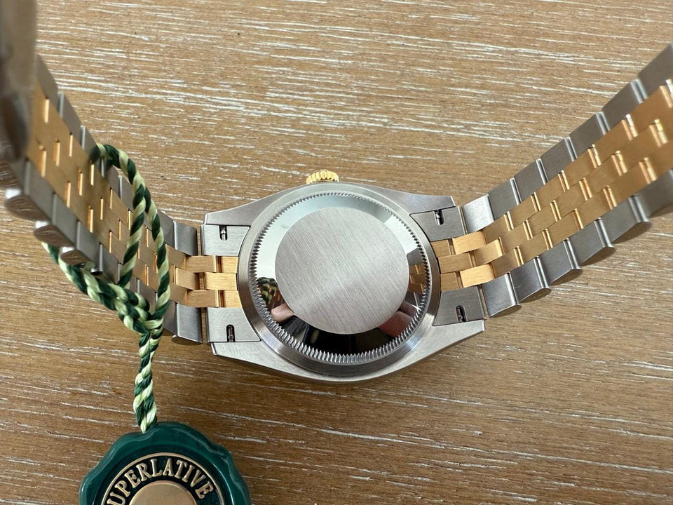 Rolex | Datejust | Rolex Datejust 36 Green Dial 126233 | Gold/Steel | 36 mm | Gold/Steel | Green | Automatic