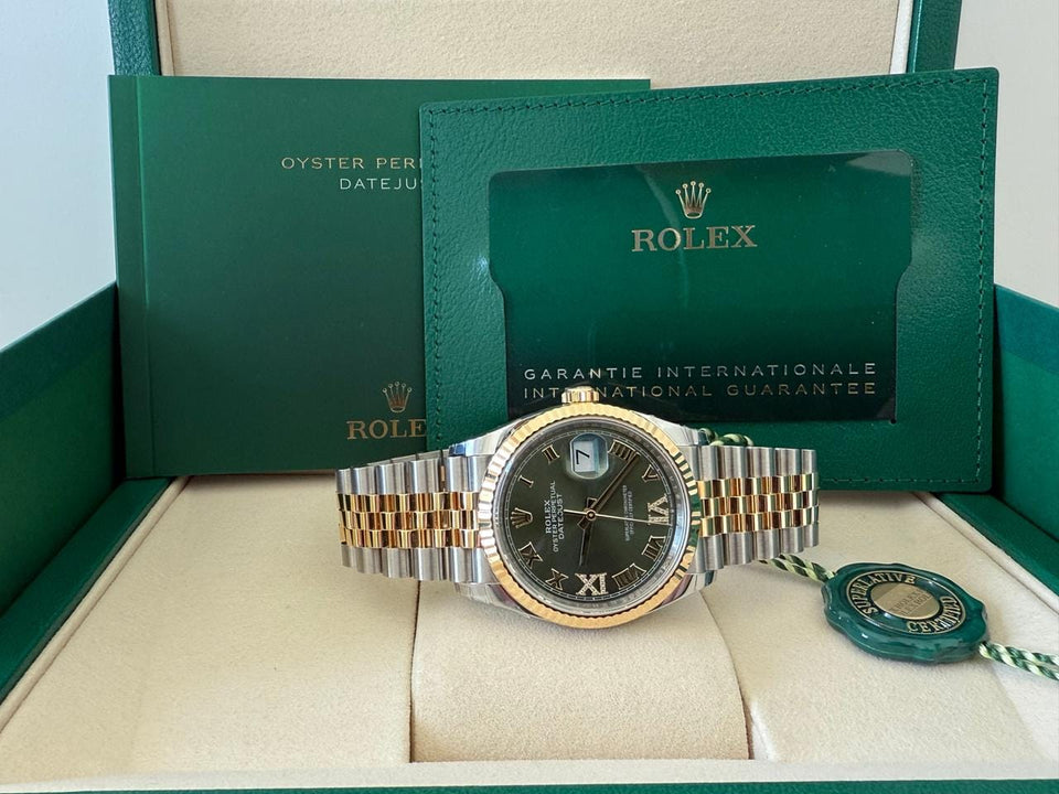 Rolex | Datejust | Rolex Datejust 36 Green Dial 126233 | Gold/Steel | 36 mm | Gold/Steel | Green | Automatic
