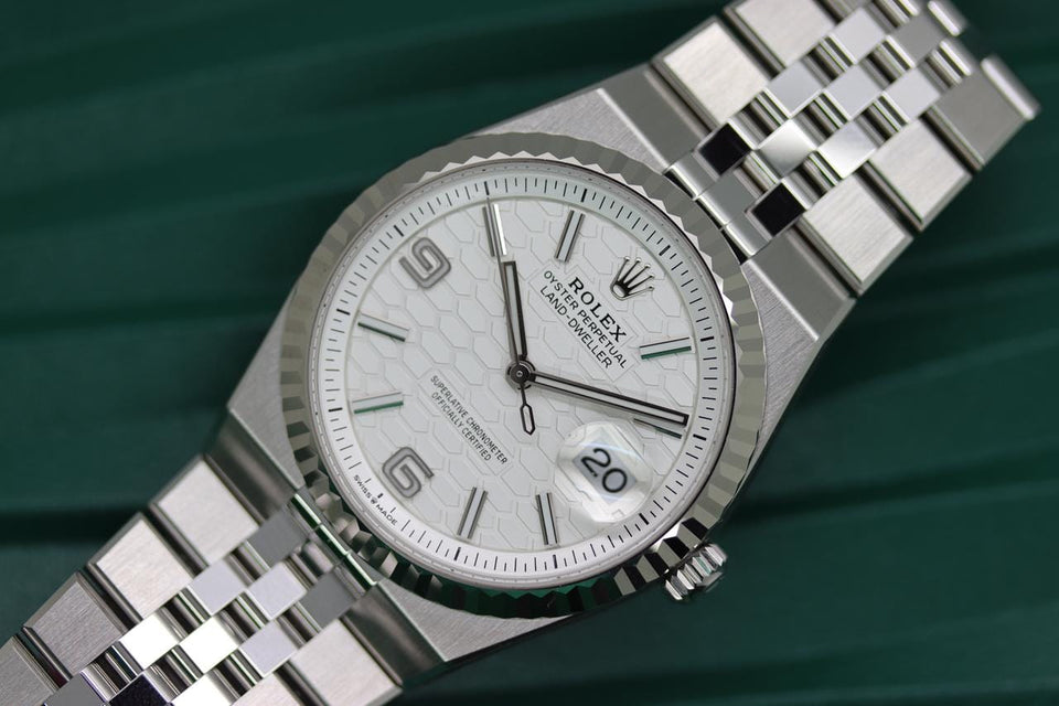 Rolex | Land-Dweller | 127234 | White gold | 36 mm | Steel | White | Automatic