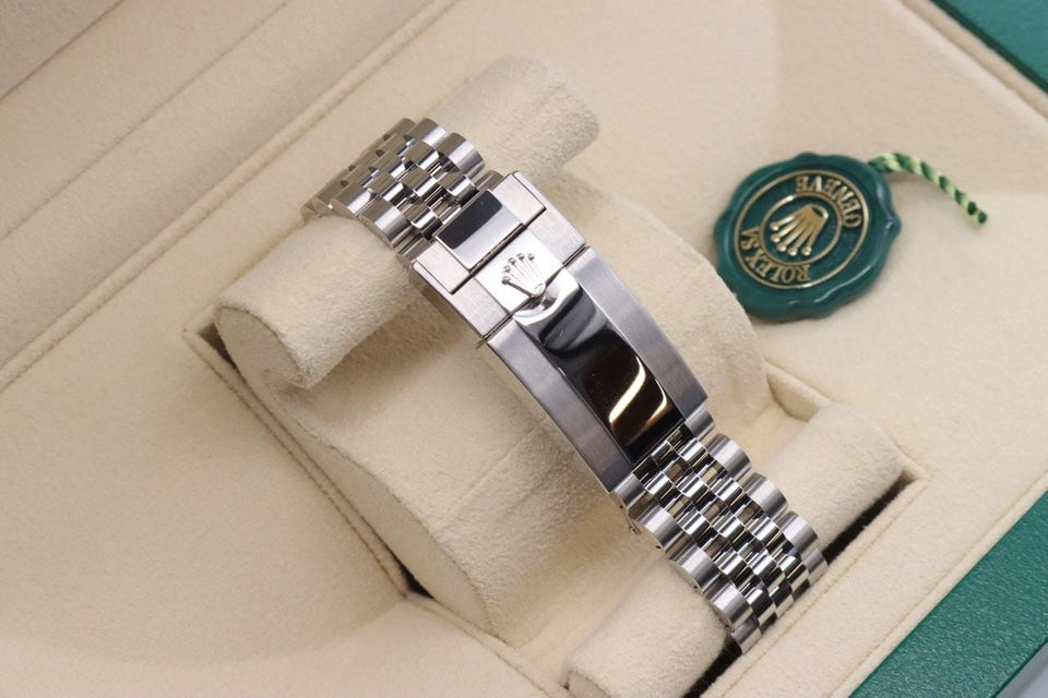 Rolex | GMT-Master II | 126710GRNR-0003 | Steel | 40 mm | Black