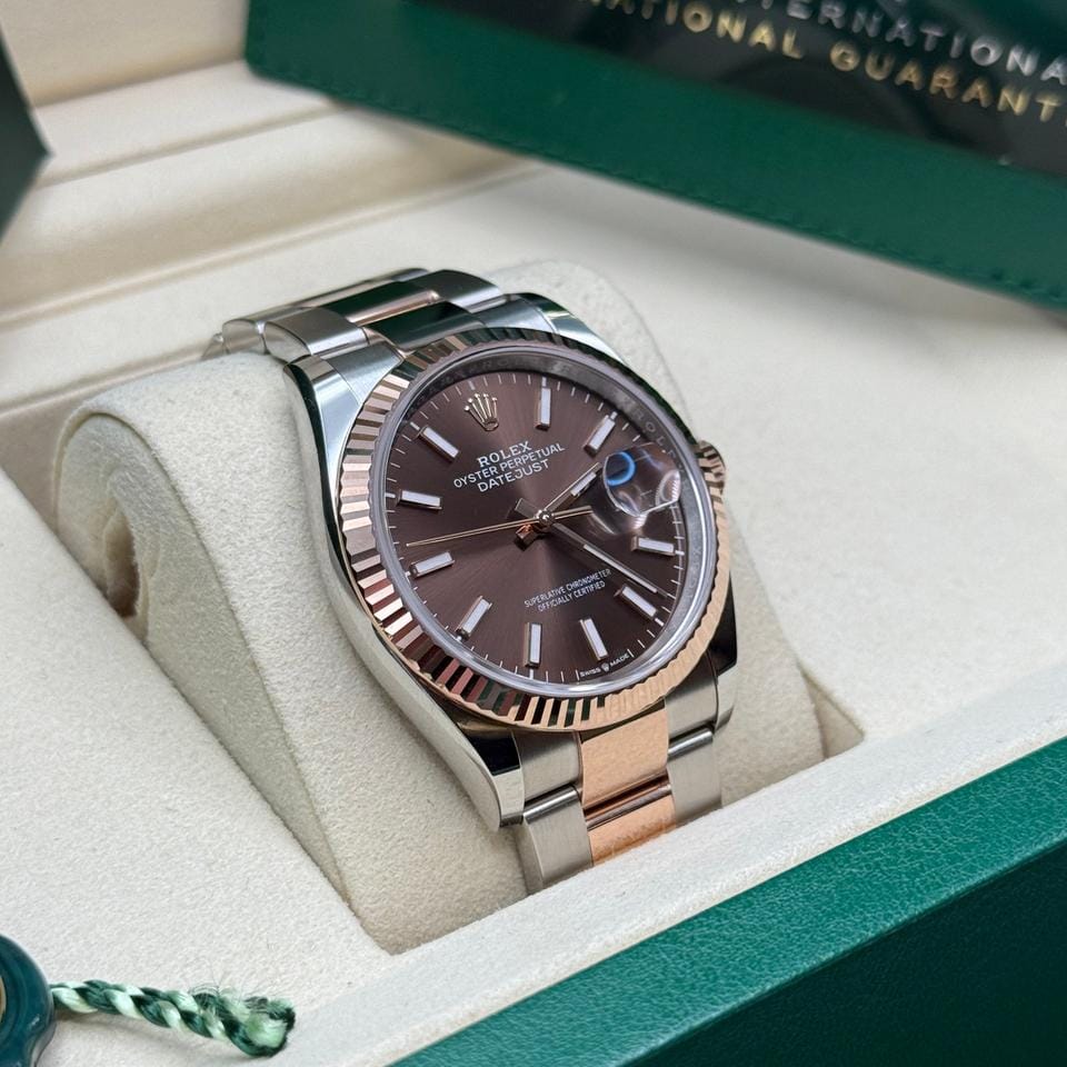 Rolex | Datejust | 126231 | Steel | 36 x 44 mm | Gold/Steel | Brown | Automatic