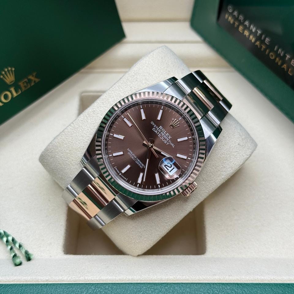 Rolex | Datejust | 126231 | Steel | 36 x 44 mm | Gold/Steel | Brown | Automatic