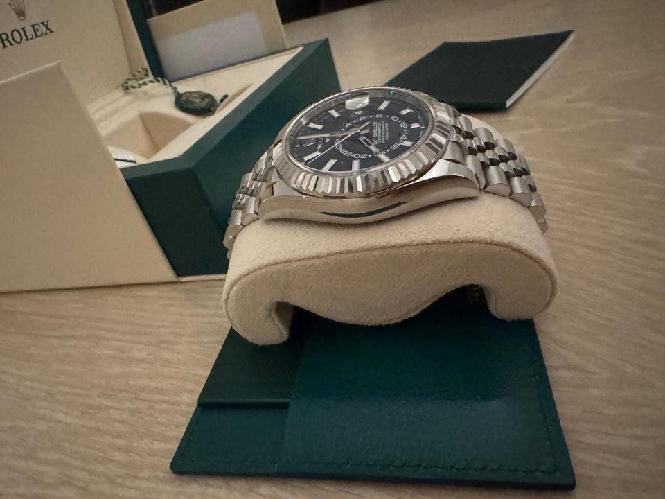 Rolex | Sky-Dweller | 326934 | Gold/Steel | 42 mm | Steel | Blue | Automatic