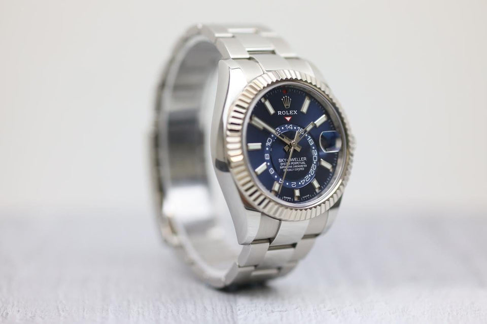 Rolex | Sky-Dweller | 326934 | White gold | 42 mm | Steel | Blue | Automatic