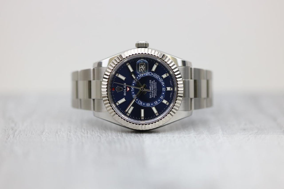 Rolex | Sky-Dweller | 326934 | White gold | 42 mm | Steel | Blue | Automatic